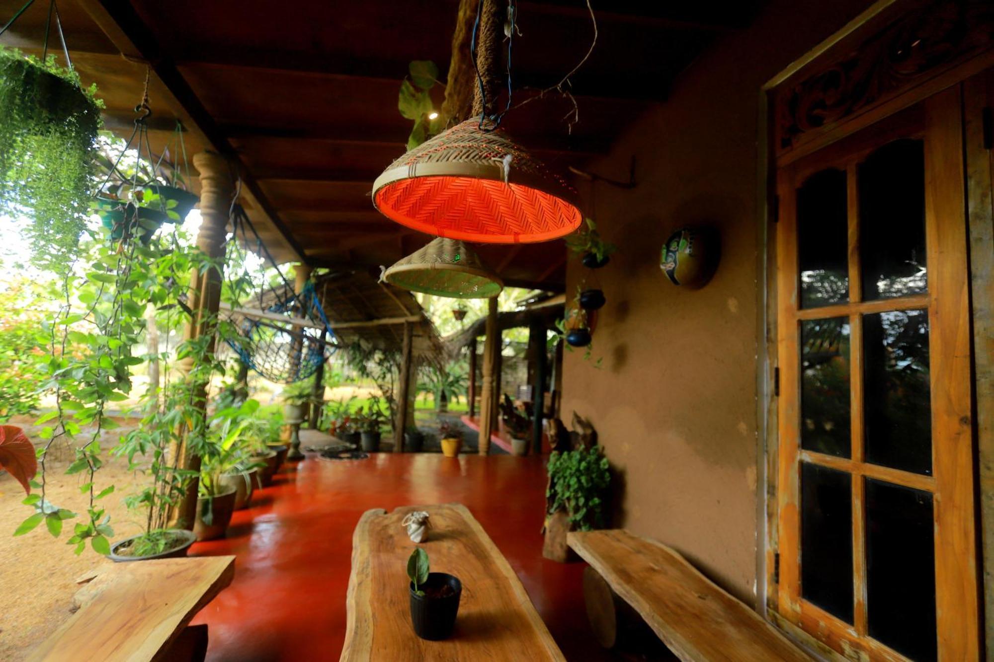 Dinna Nature Hostel Sigirîya Extérieur photo